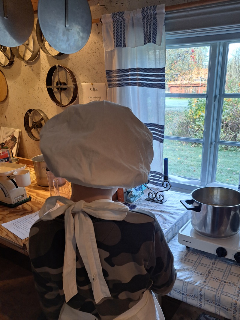 Baka bröd i bagarstugan